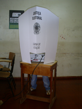 Ao todo, 192 urnas estaro  disposio dos 64.028 eleitores tangaraenses.