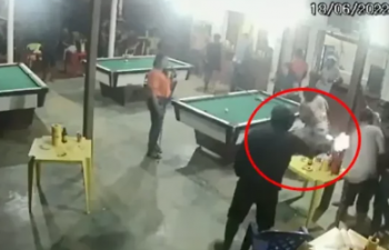 Homem encapuzado mata um e fere outro em bar no Bairro Planalto, em São Miguel do Guaporé