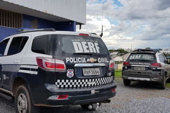 Polícia Civil e Procon fiscalizam vendas de chácaras irregulares na região do Coxipó do Ouro