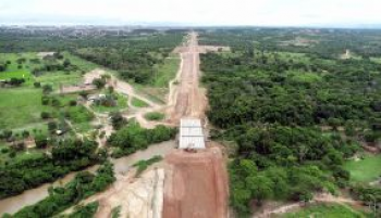 "Beneficia uma região que estava fora do eixo de desenvolvimento vivido por Cuiabá", diz Emanuel sobre o Contorno Leste