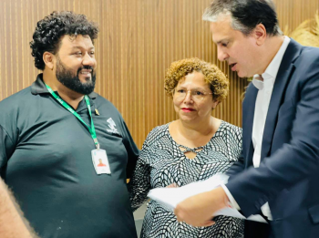 Sintuf-MT entrega pauta de reivindicações ao Ministro da Educação durante visita a Cuiabá