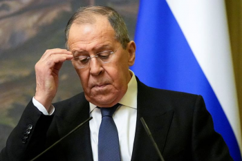 Rússia busca reduzir riscos “graves” existentes de guerra nuclear, diz Lavrov