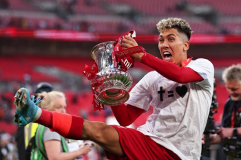 Firmino celebra ‘retorno mágico’ ao Liverpool com título da Copa da Inglaterra