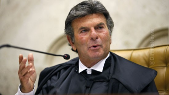 Vídeo: "Juiz deve ter nobreza de caráter", diz Fux de 40 anos de magistratura