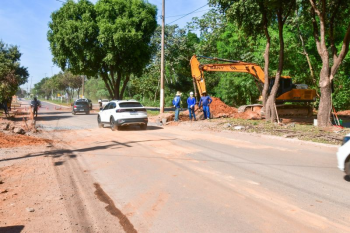 Requalificação da rede de drenagem da Rodovia Palmiro Paes de Barros avança e trânsito no local é modificado provisoriamente