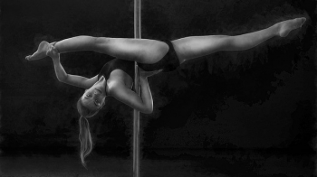 Descubra os benefícios do pole dance para seu corpo e autoestima
