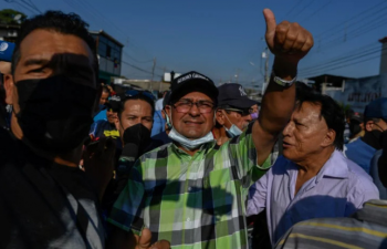 Derrota de candidato de Maduro em ‘feudo’ de Chávez anima oposição na Venezuela