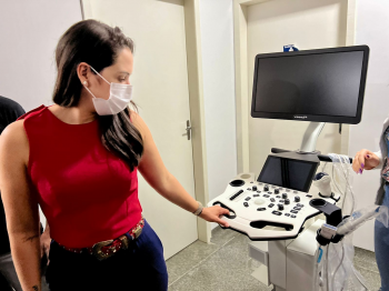 Em Itaúba, deputada entrega aparelho de ultrassom adquirido via emenda da parlamentar   