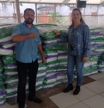 Vereadora Juscélia Dalapicolla recebe kits para o lar do idoso em Ji-Paraná