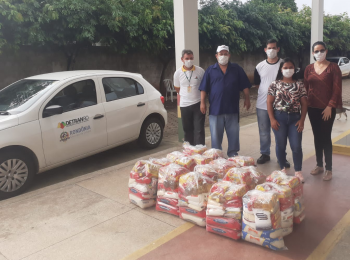 Detran realiza dia D de Ação Solidária e distribuí cestas básicas a famílias carentes de Rondônia