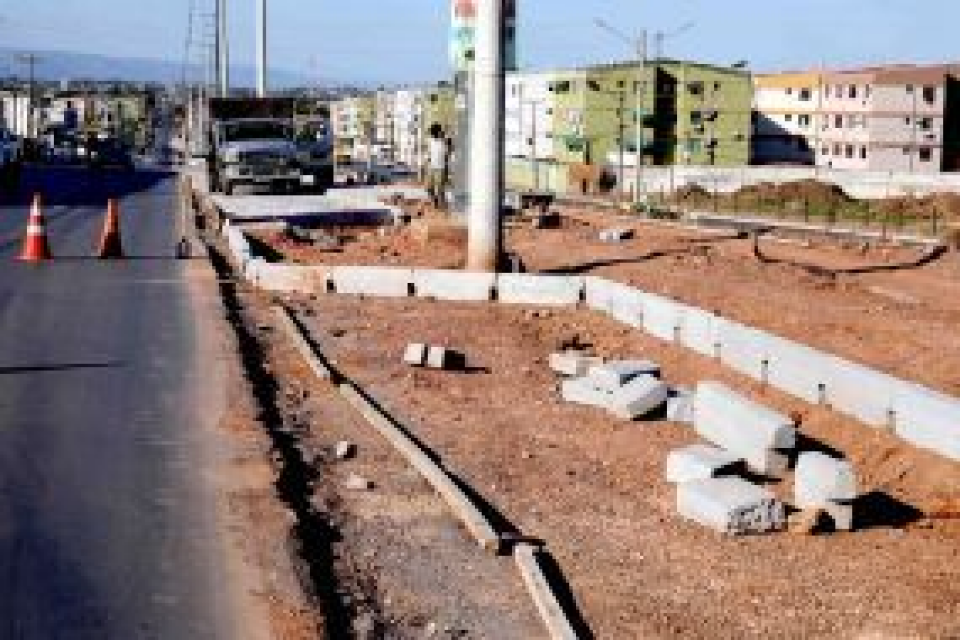 Obras de duplicação da Avenida Dante Martins de Oliveira entram na reta final e alcançam as etapas de construção de calçadas e ciclovias